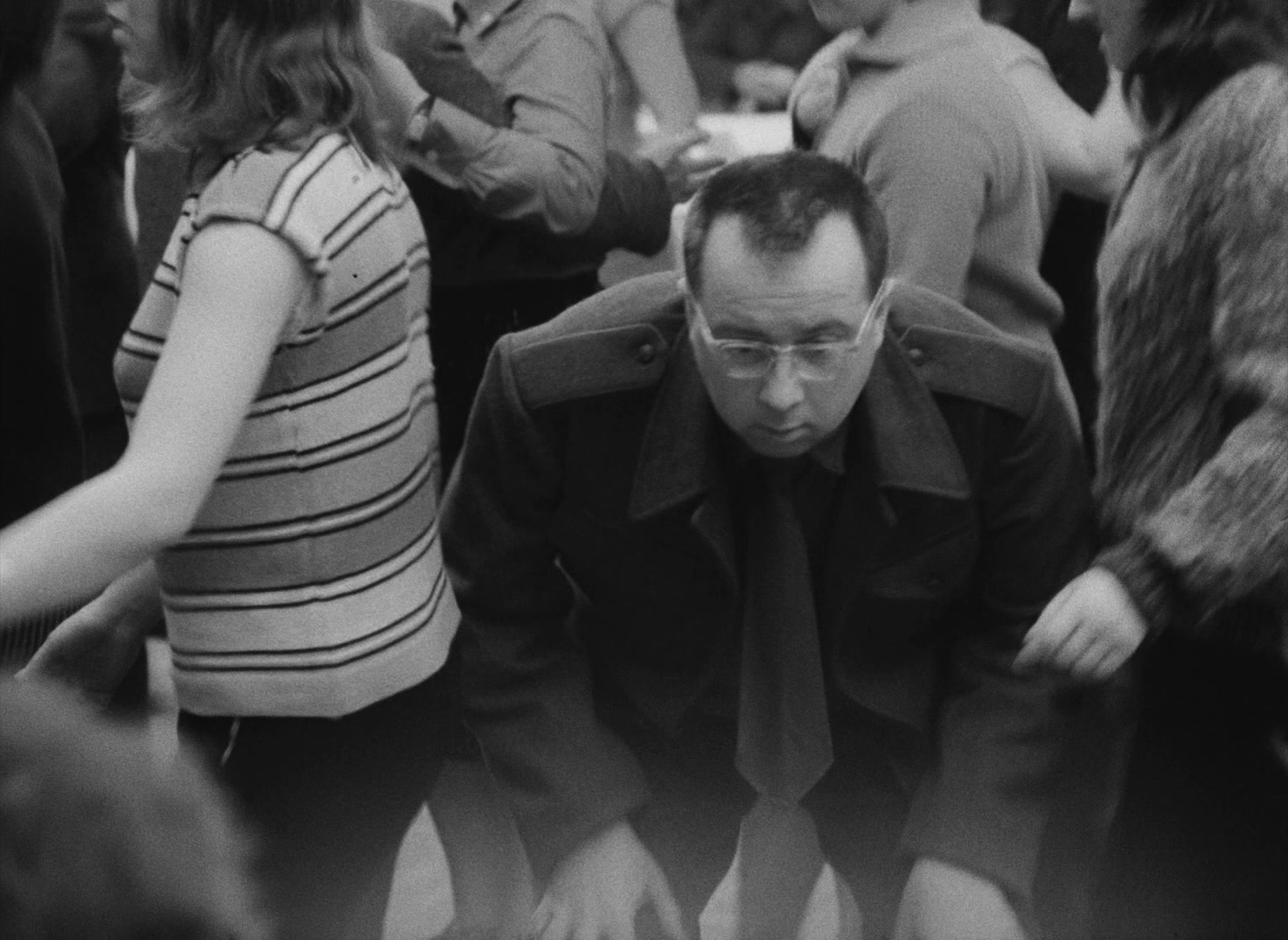 Lásky jedné plavovlásky (1965), unknown, 1.37:1 — film still
