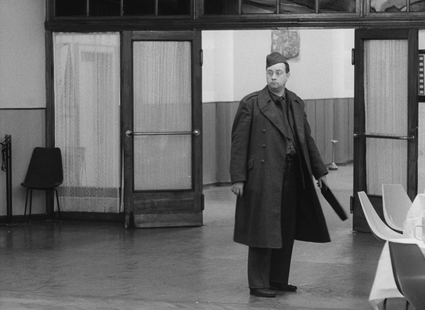 Lásky jedné plavovlásky (1965), wide, 1.37:1 — film still
