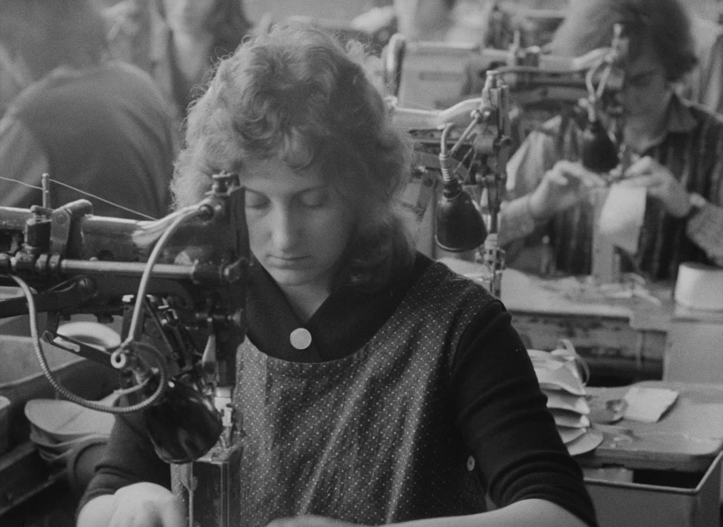 Lásky jedné plavovlásky (1965), wide, 1.37:1 — film still