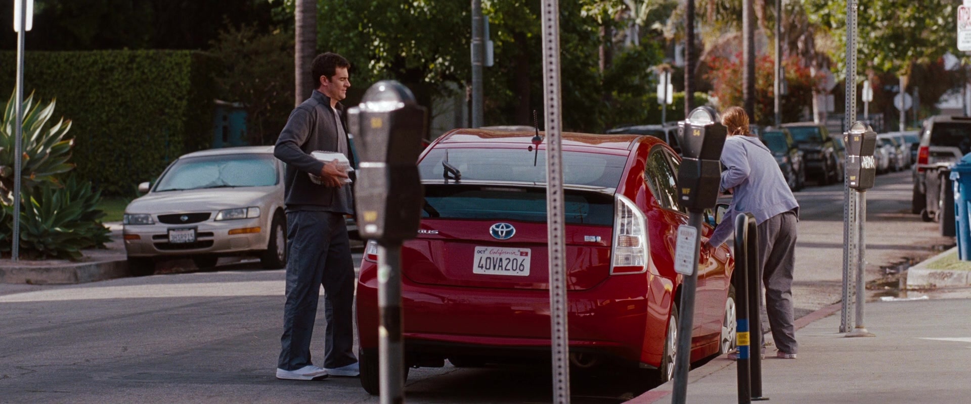 No Strings Attached (2010), wide, 2.40:1 — film still
