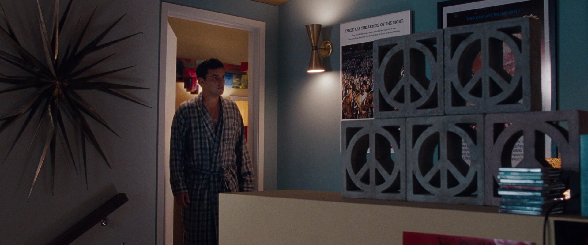 No Strings Attached (2010), medium, 2.40:1 — film still