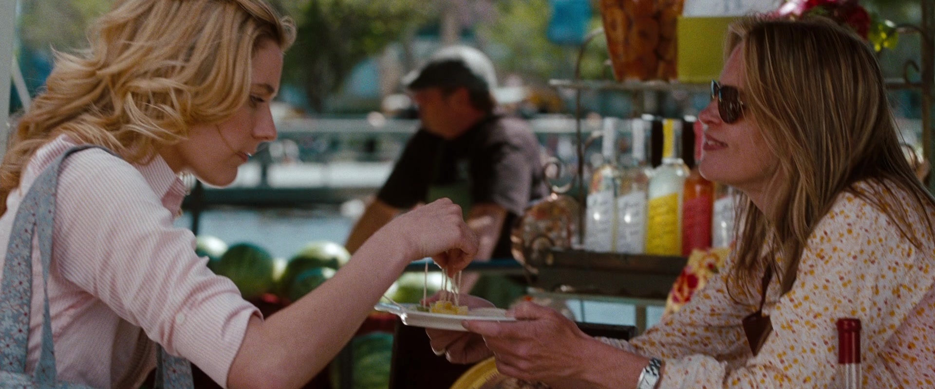 No Strings Attached (2010), wide, 2.40:1 — film still