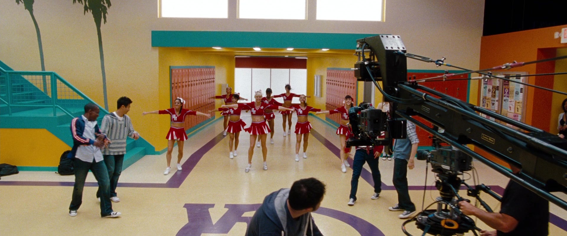No Strings Attached (2010), wide, 2.40:1 — film still