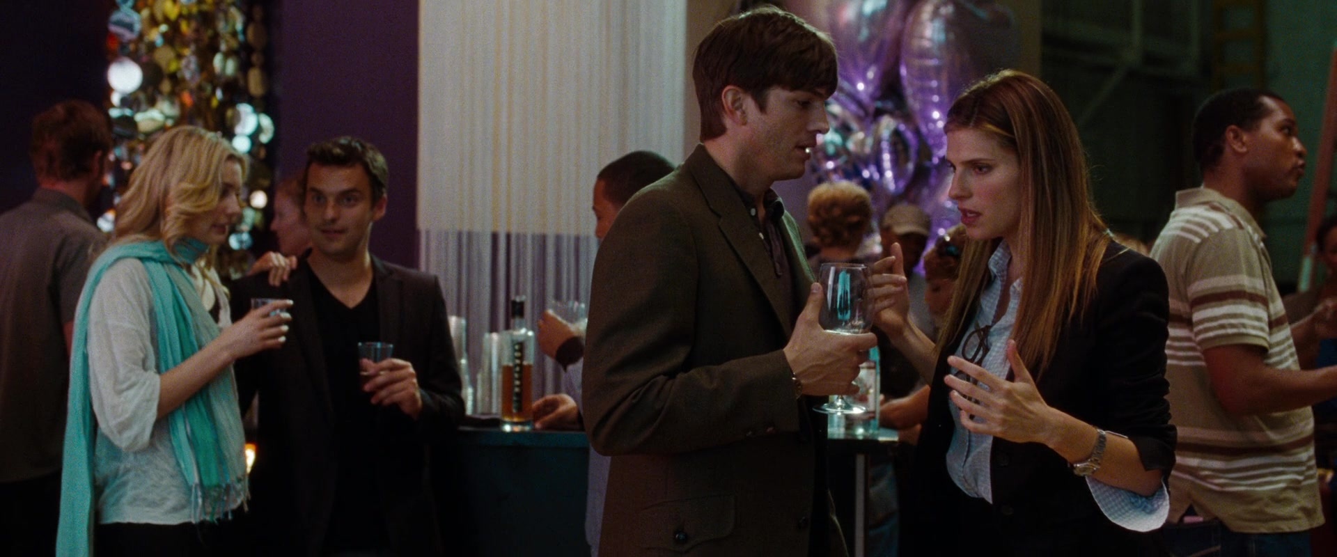 No Strings Attached (2010), wide, 2.40:1 — film still