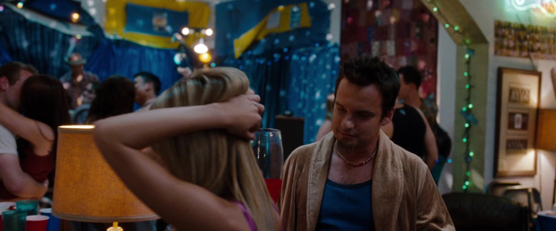 No Strings Attached (2010), wide, 2.40:1 — film still