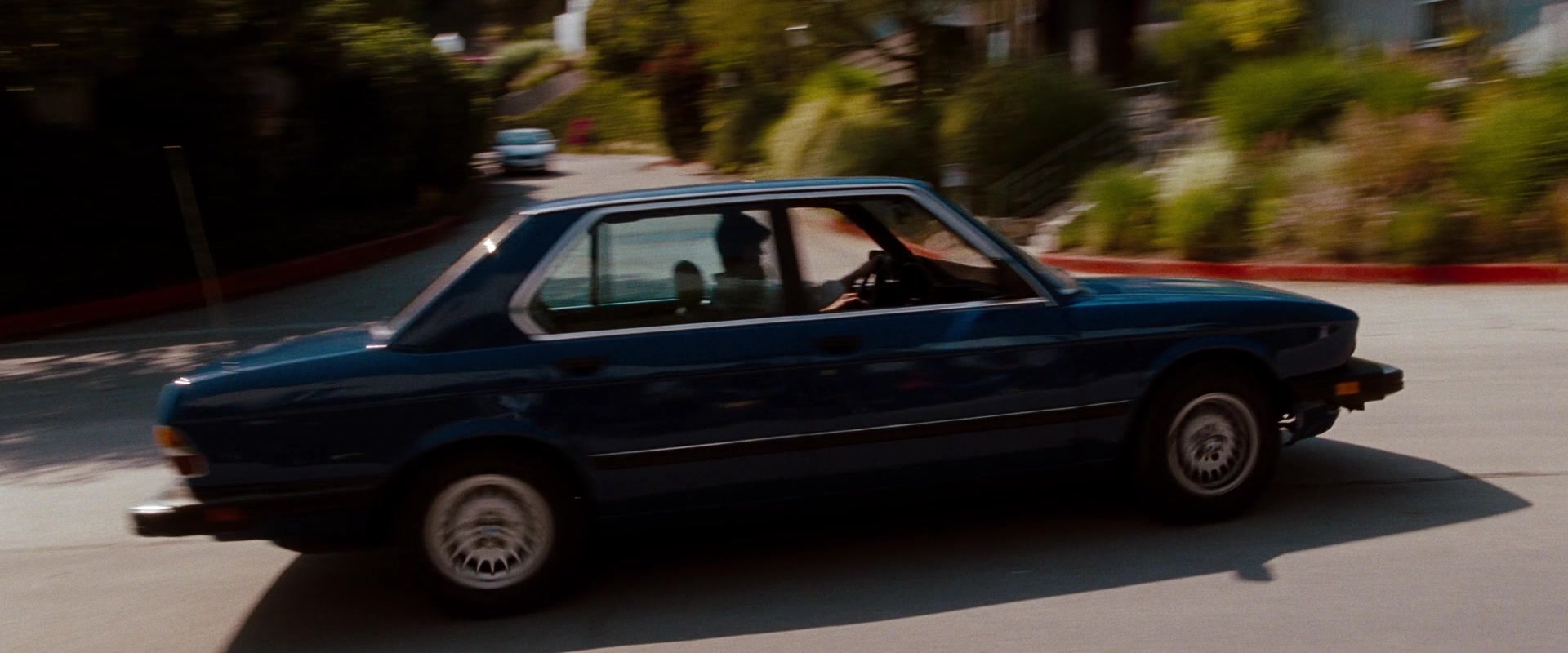 No Strings Attached (2010), wide, 2.40:1 — film still