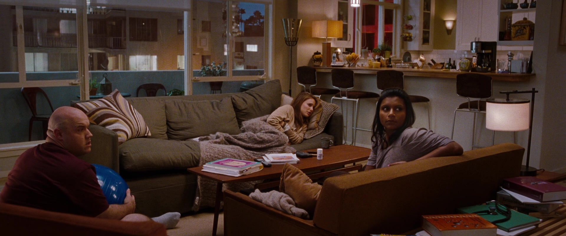 No Strings Attached (2010), wide, 2.40:1 — film still