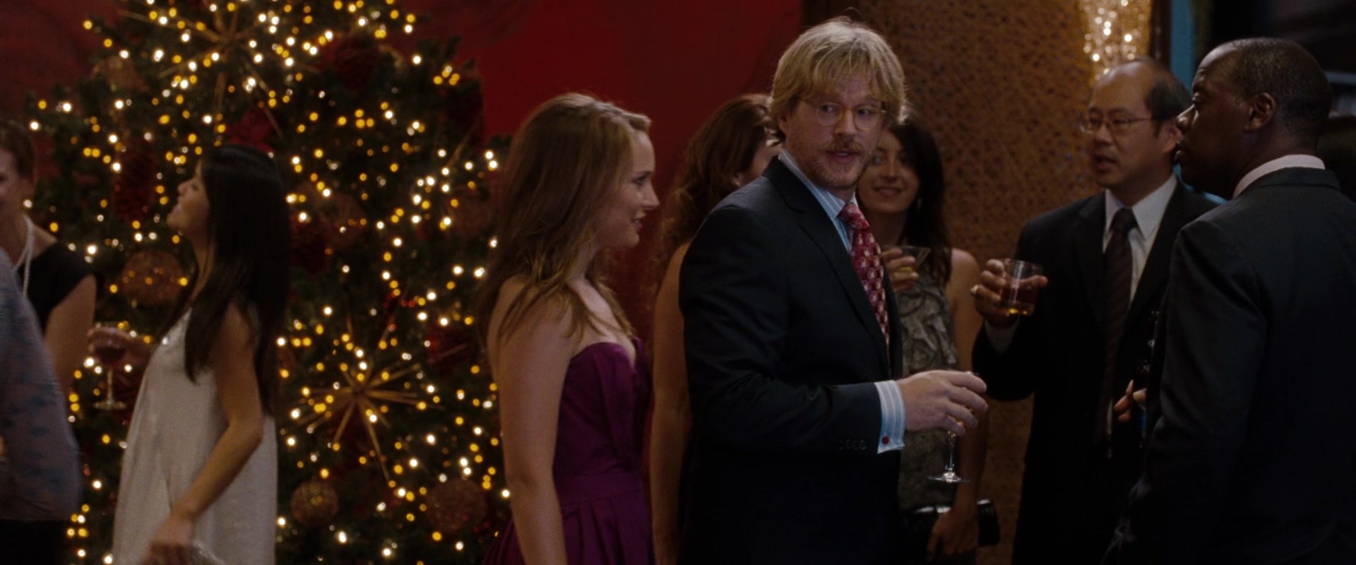 No Strings Attached (2010), wide, 2.40:1 — film still