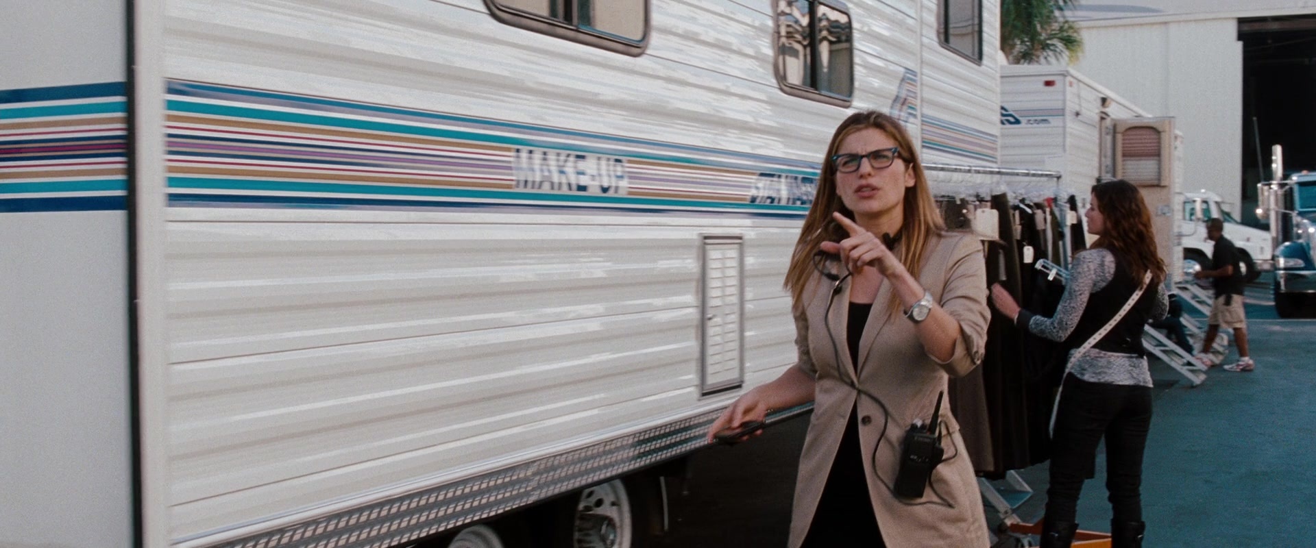 No Strings Attached (2010), wide, 2.40:1 — film still