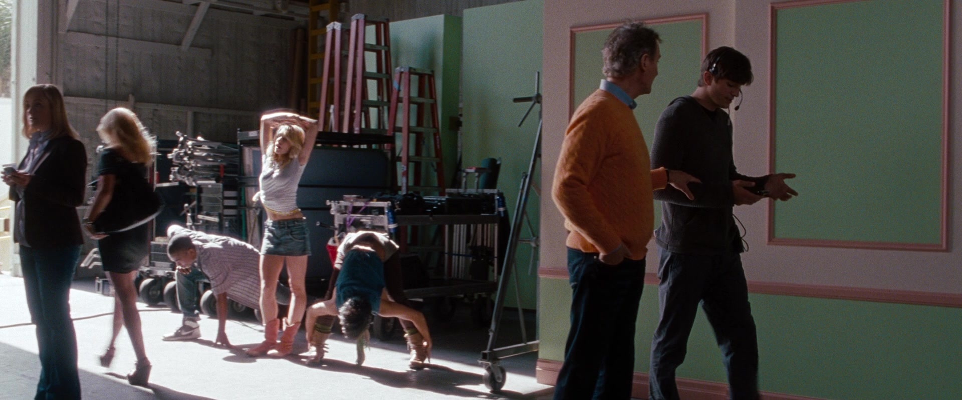 No Strings Attached (2010), medium, 2.40:1 — film still