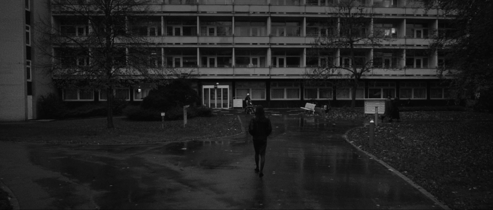 Nymphomaniac: Vol. I (2013), wide, 2.35:1 — film still