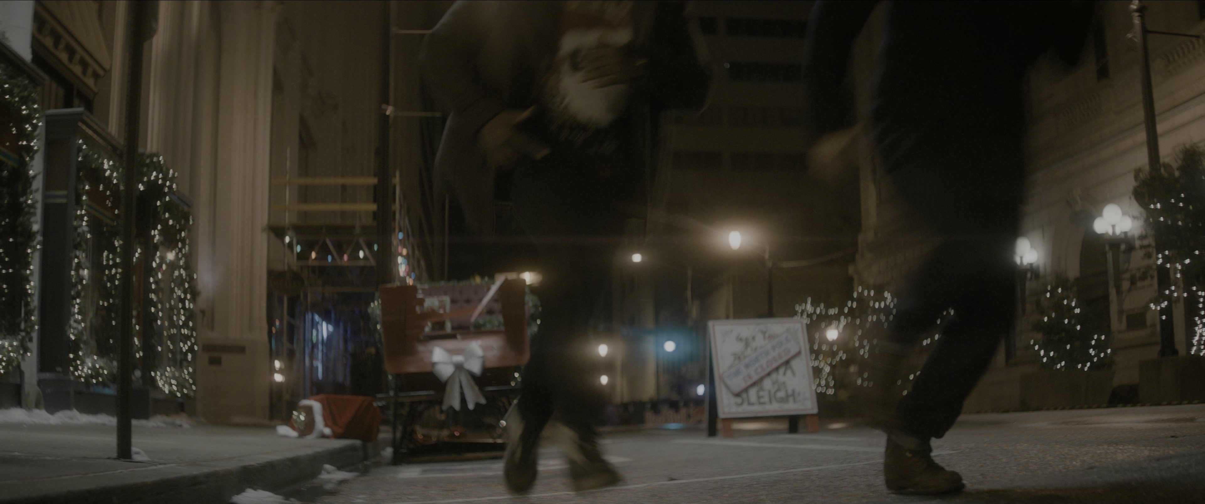 The Night Before (2015), wide, 2.39:1 — film still