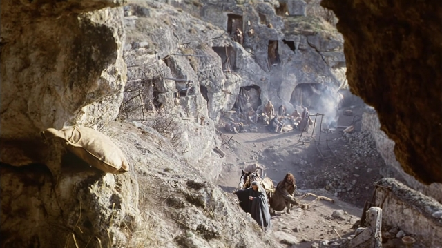 Es ist nicht leicht, ein Gott zu sein — film still
