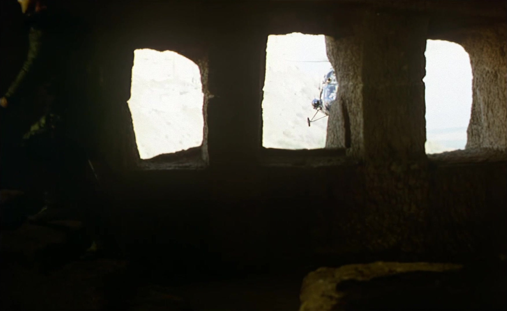 Es ist nicht leicht, ein Gott zu sein (1989), medium, 1.63:1 — film still