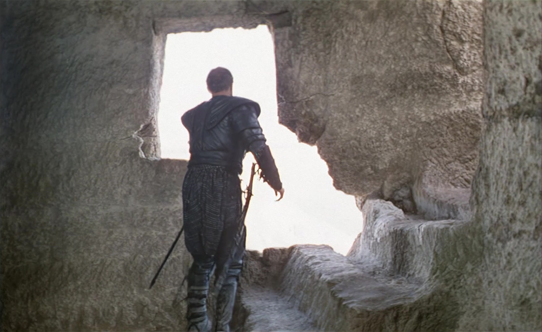 Es ist nicht leicht, ein Gott zu sein (1989), wide, 1.63:1 — film still