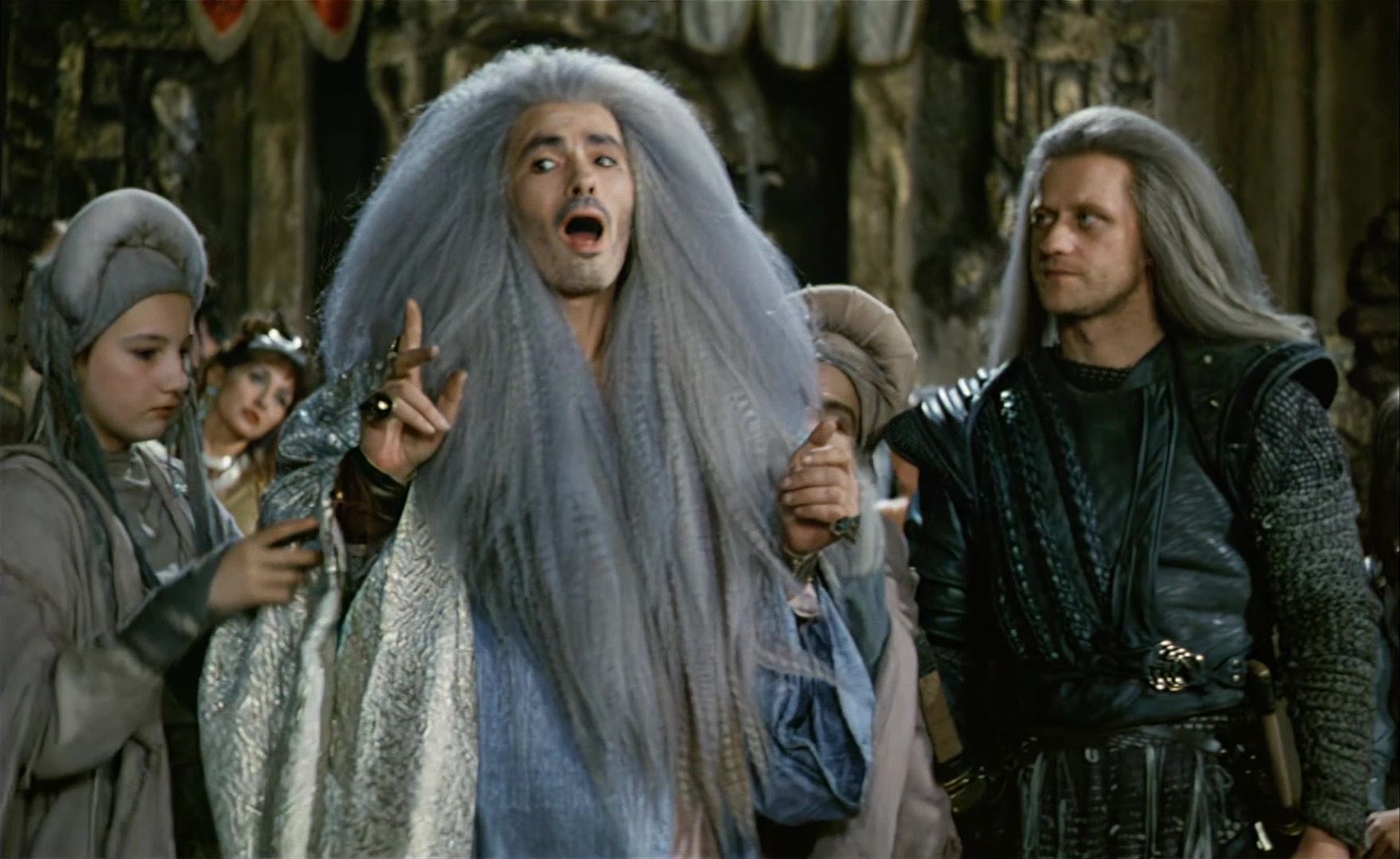 Es ist nicht leicht, ein Gott zu sein (1989), wide, 1.63:1 — film still