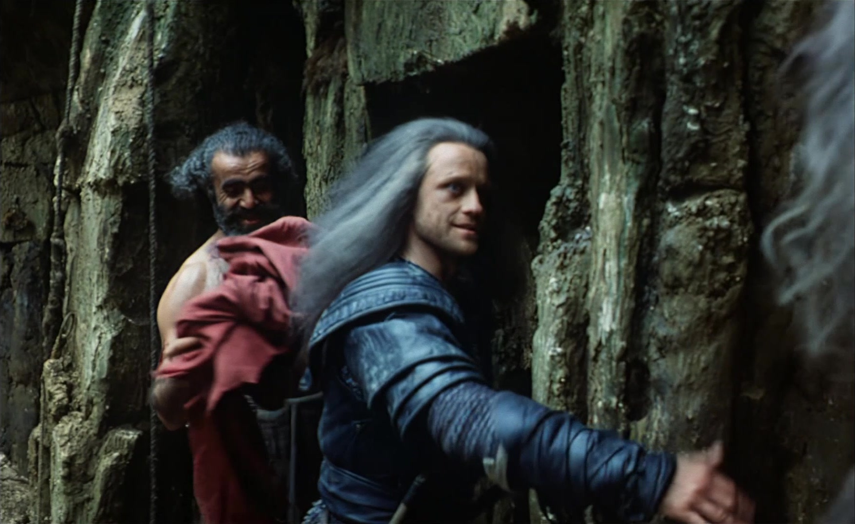 Es ist nicht leicht, ein Gott zu sein (1989), wide, 1.63:1 — film still