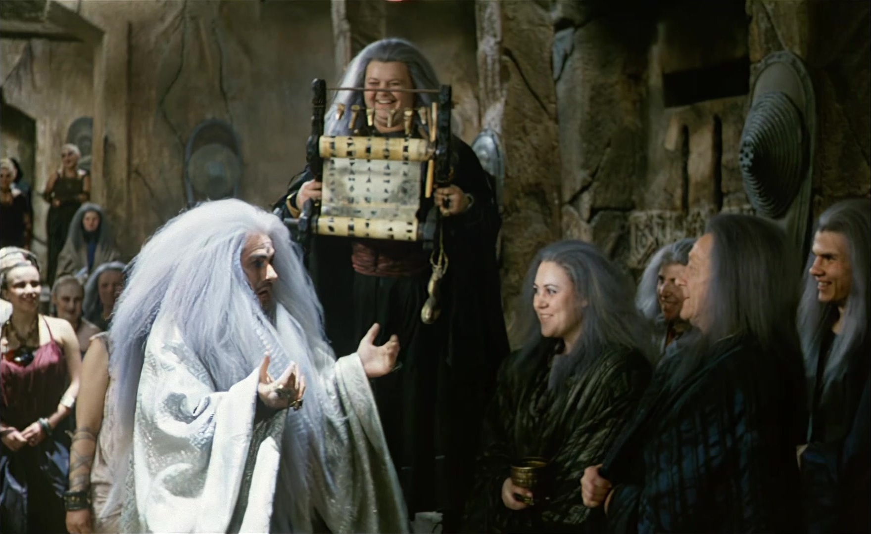 Es ist nicht leicht, ein Gott zu sein (1989), wide, 1.63:1 — film still