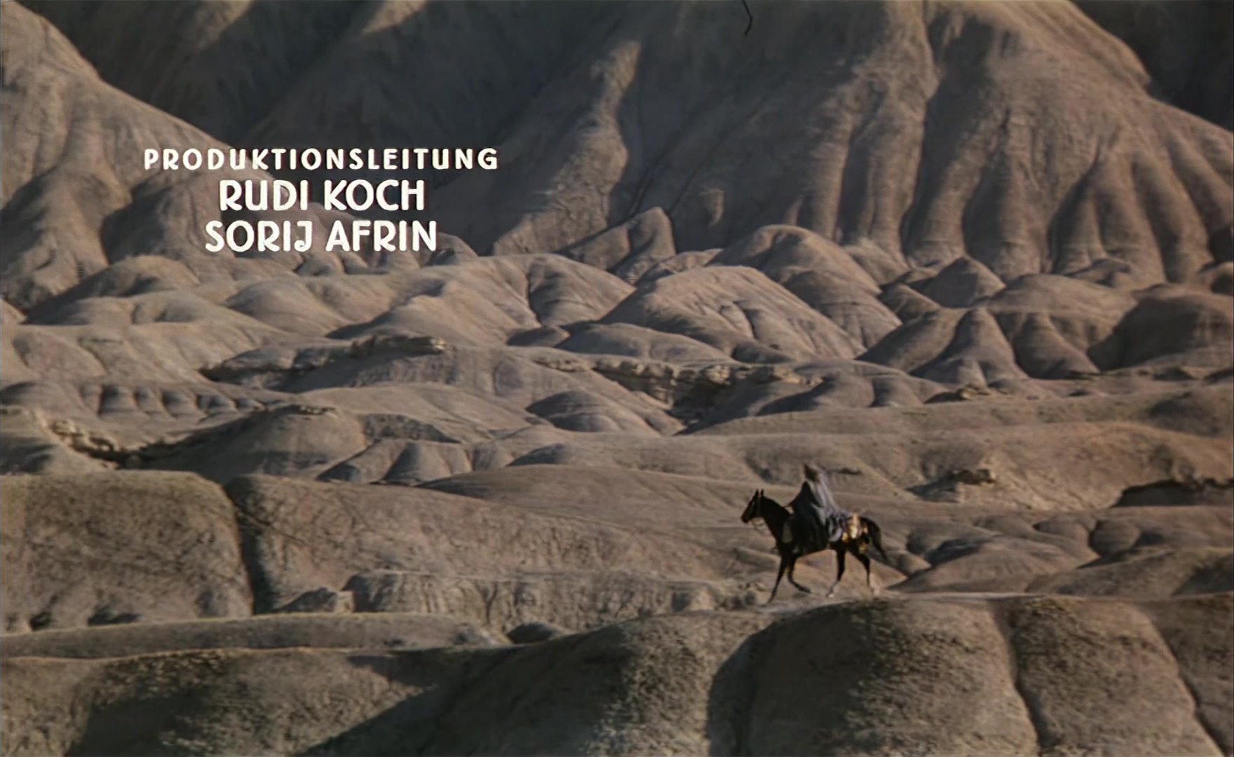 Es ist nicht leicht, ein Gott zu sein (1989), wide, 1.63:1 — film still