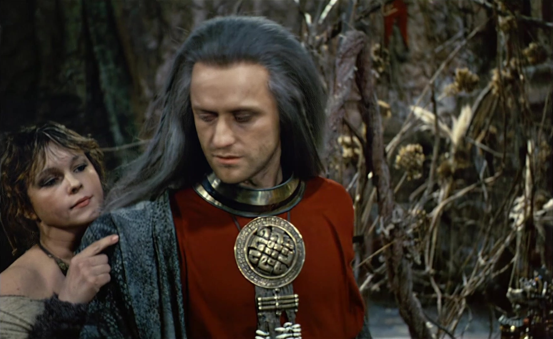 Es ist nicht leicht, ein Gott zu sein (1989), wide, 1.63:1 — film still