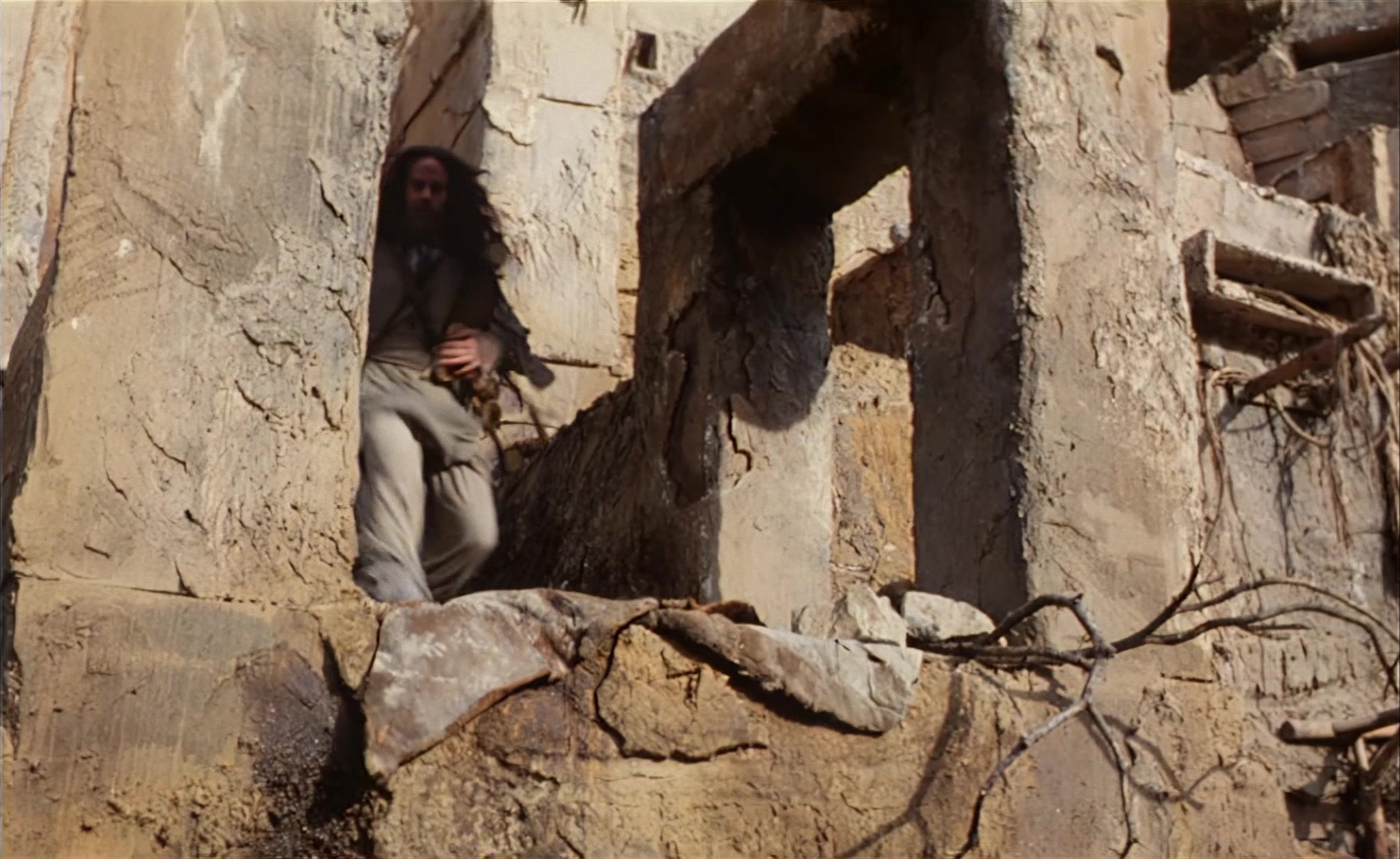 Es ist nicht leicht, ein Gott zu sein (1989), wide, 1.63:1 — film still