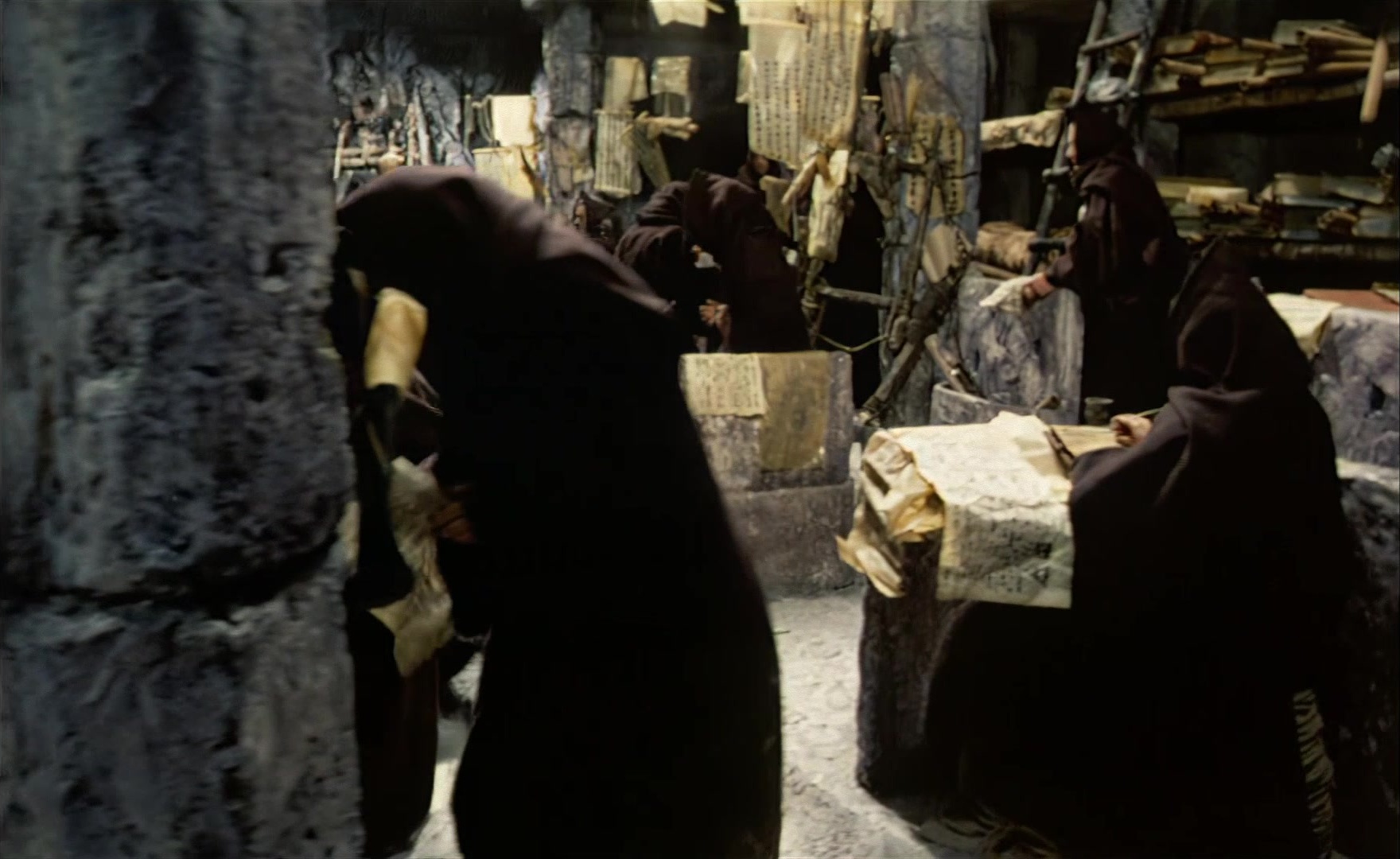 Es ist nicht leicht, ein Gott zu sein (1989), wide, 1.63:1 — film still