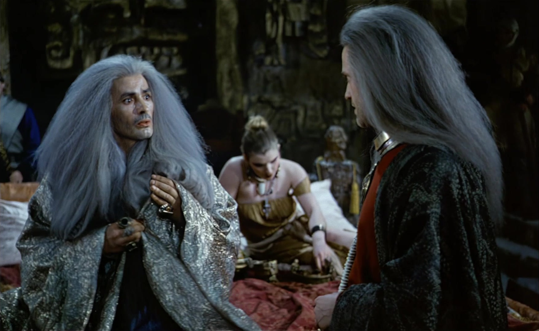 Es ist nicht leicht, ein Gott zu sein (1989), close, 1.63:1 — film still