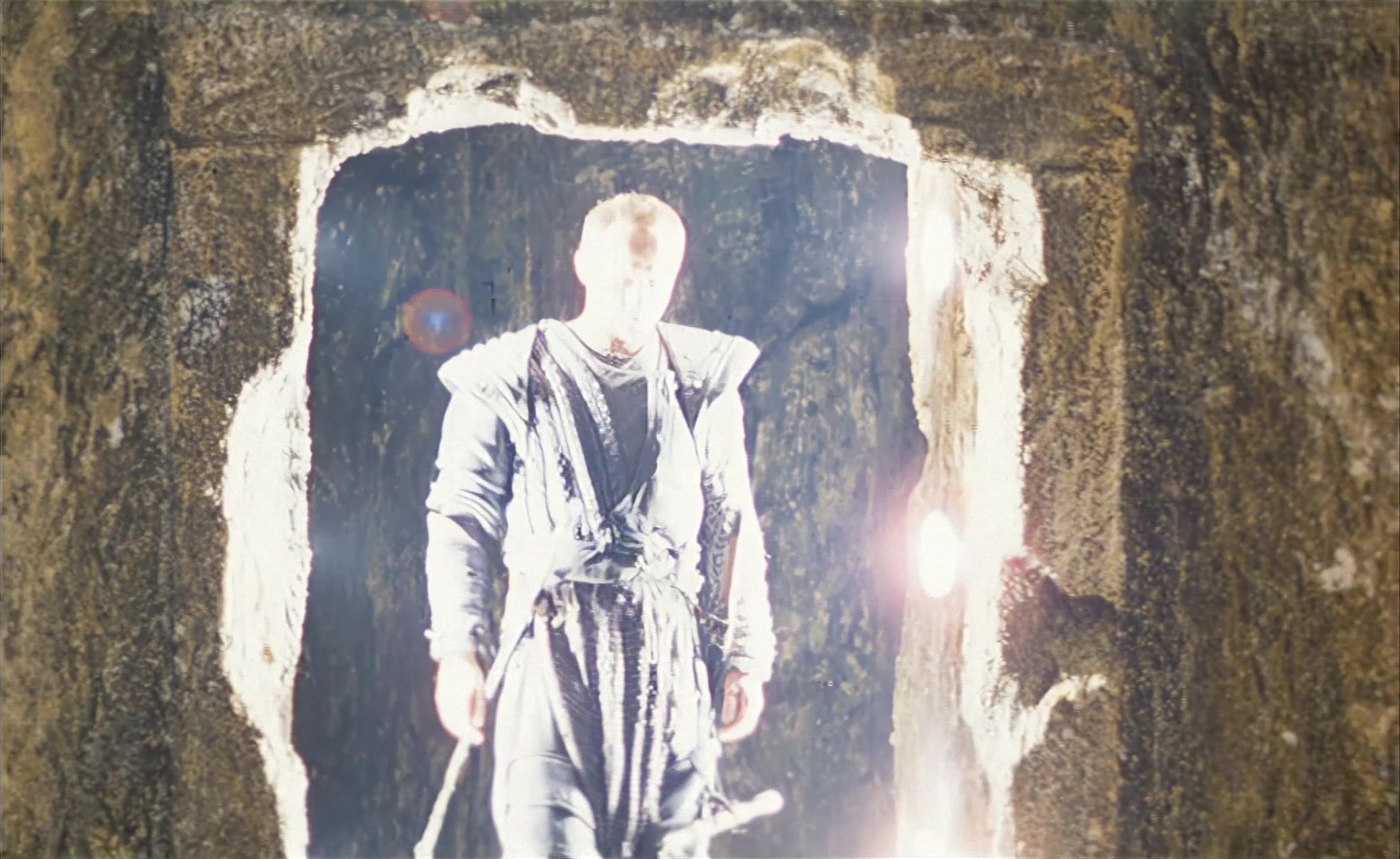 Es ist nicht leicht, ein Gott zu sein (1989), wide, 1.63:1 — film still