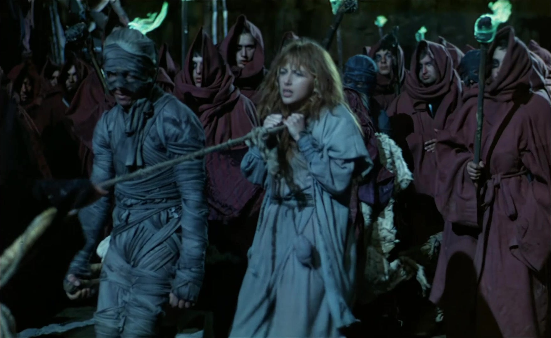 Es ist nicht leicht, ein Gott zu sein (1989), wide, 1.63:1 — film still