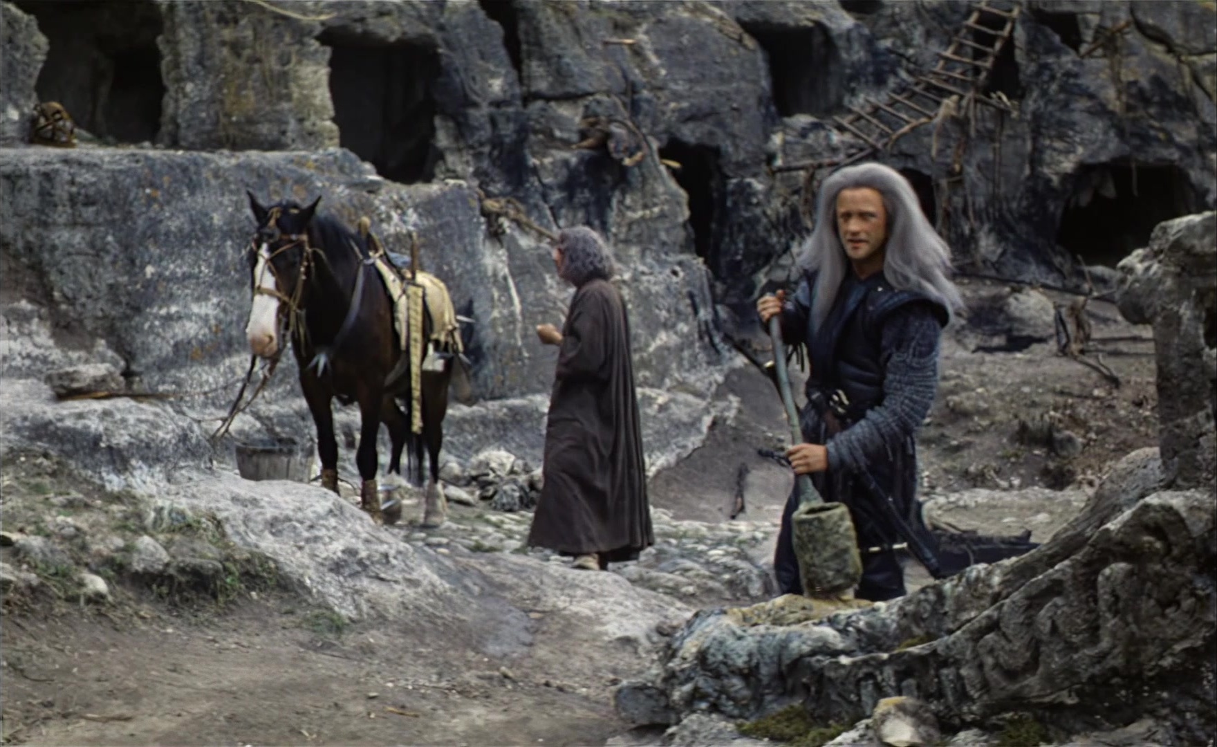 Es ist nicht leicht, ein Gott zu sein (1989), wide, 1.63:1 — film still