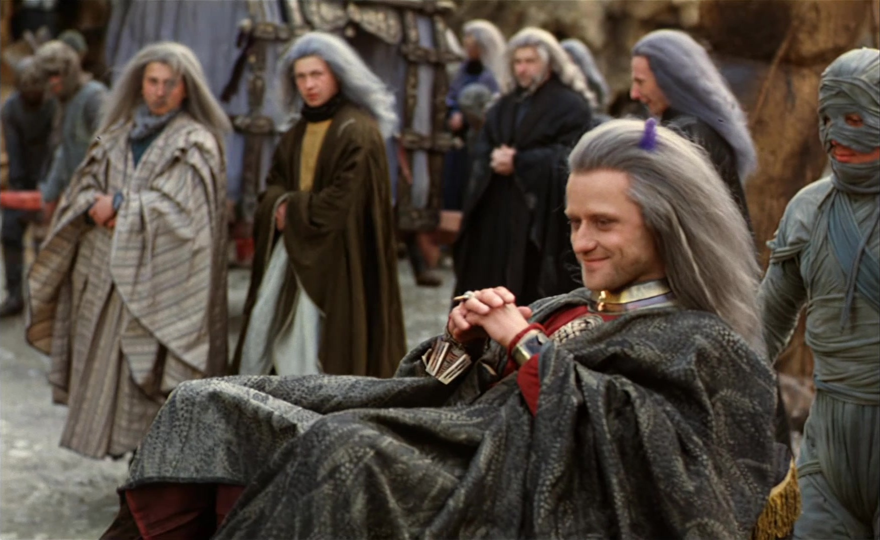 Es ist nicht leicht, ein Gott zu sein (1989), wide, 1.63:1 — film still