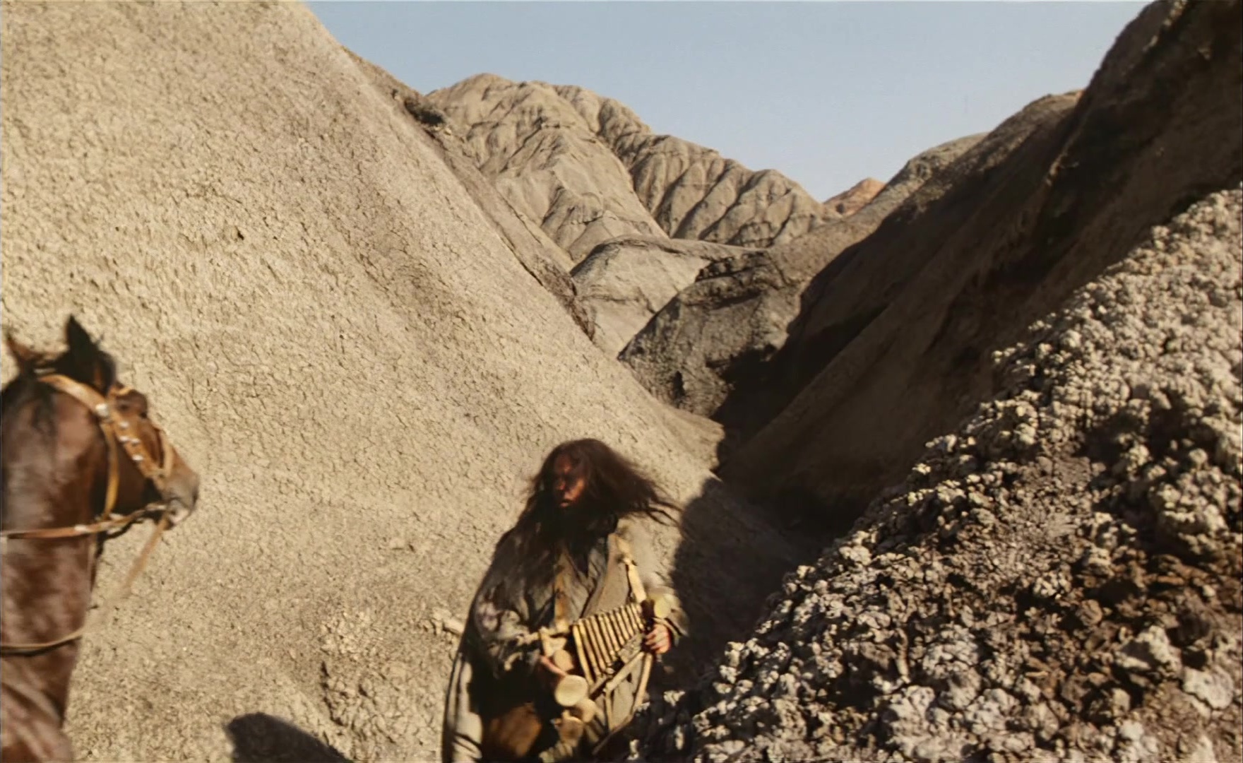 Es ist nicht leicht, ein Gott zu sein (1989), wide, 1.63:1 — film still