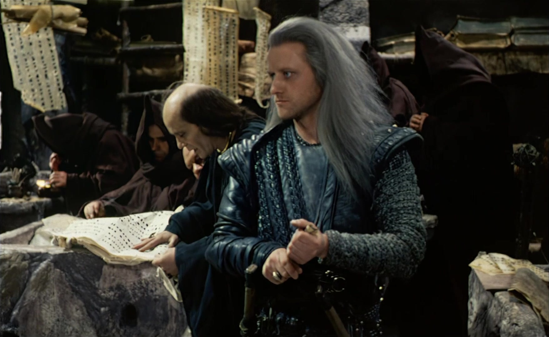 Es ist nicht leicht, ein Gott zu sein (1989), wide, 1.63:1 — film still