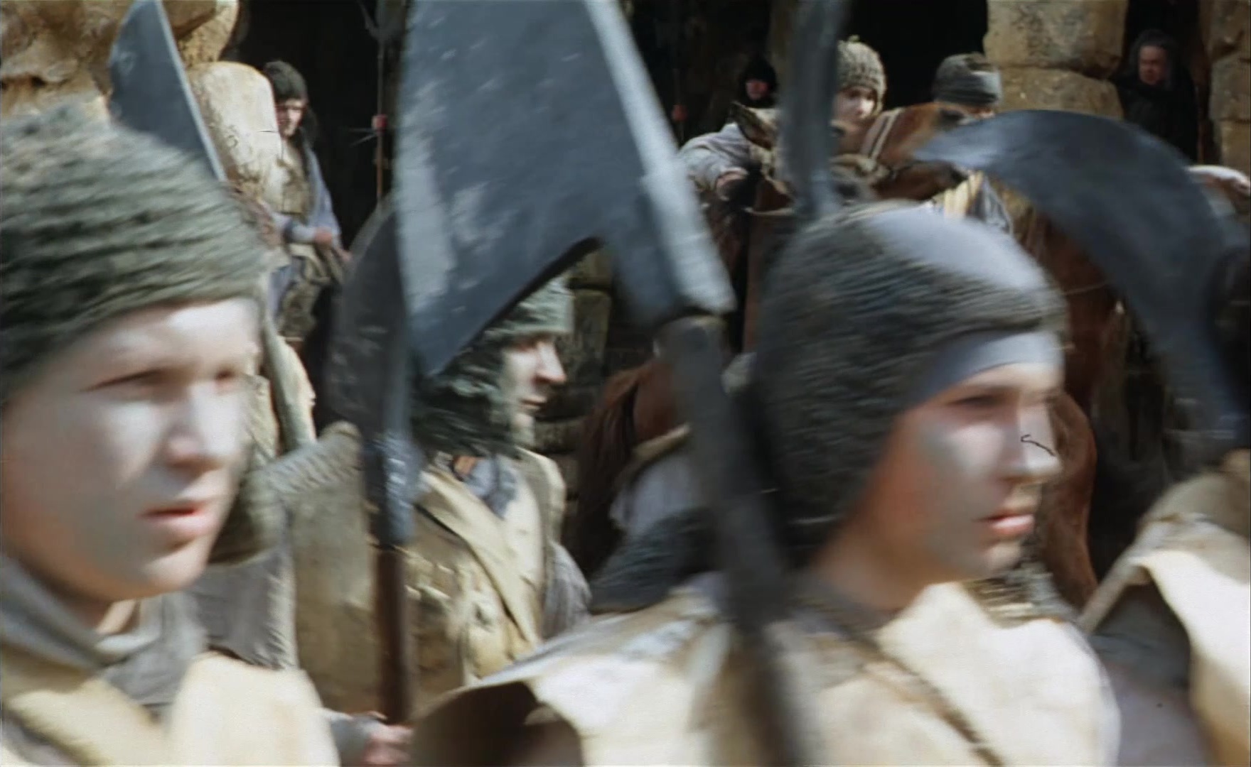 Es ist nicht leicht, ein Gott zu sein (1989), medium, 1.63:1 — film still