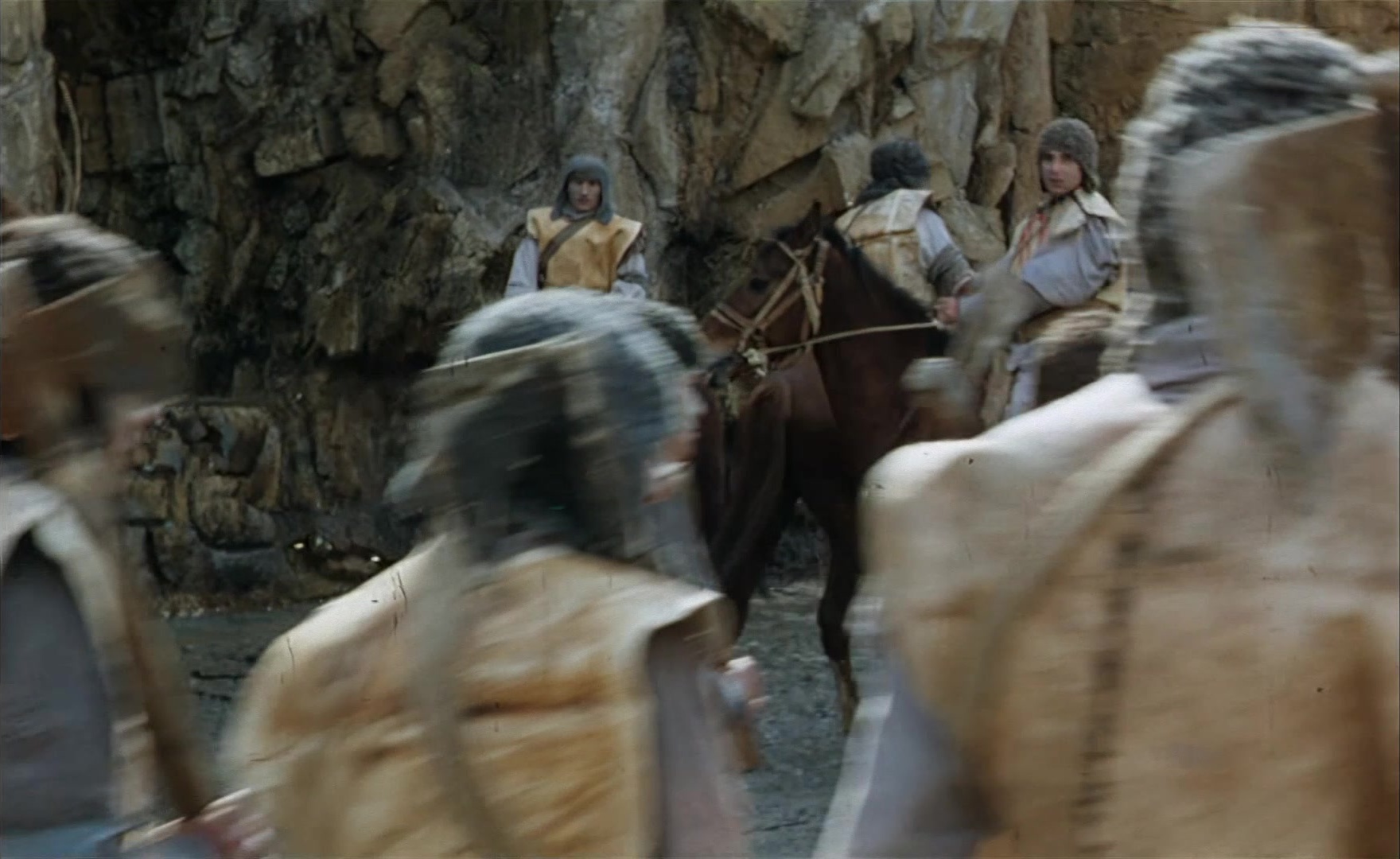 Es ist nicht leicht, ein Gott zu sein (1989), wide, 1.63:1 — film still