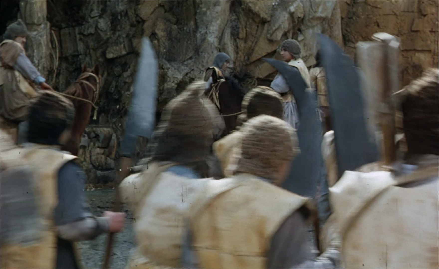 Es ist nicht leicht, ein Gott zu sein (1989), wide, 1.63:1 — film still