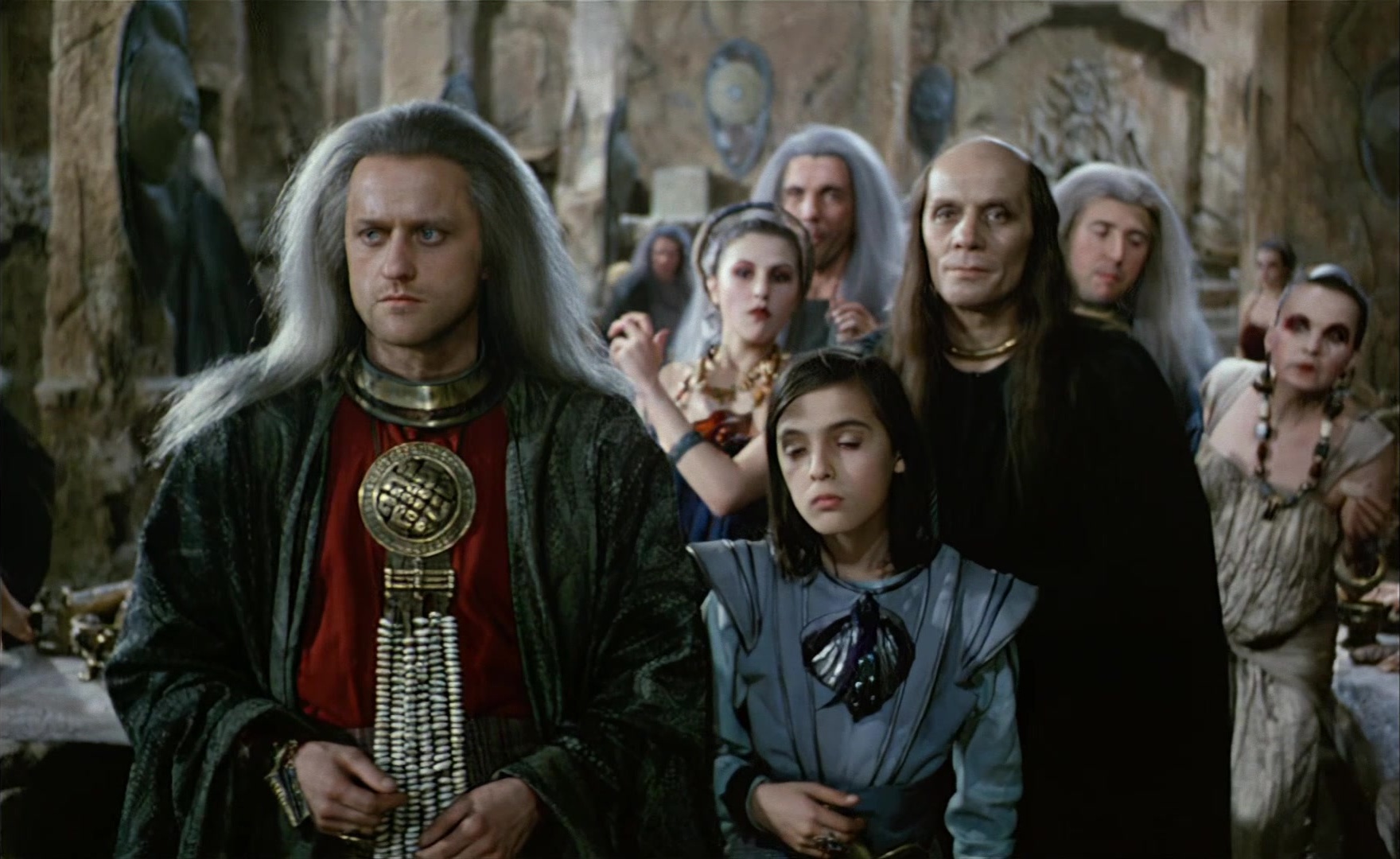 Es ist nicht leicht, ein Gott zu sein (1989), medium, 1.63:1 — film still