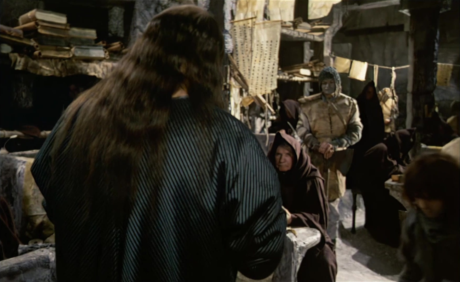 Es ist nicht leicht, ein Gott zu sein (1989), wide, 1.63:1 — film still