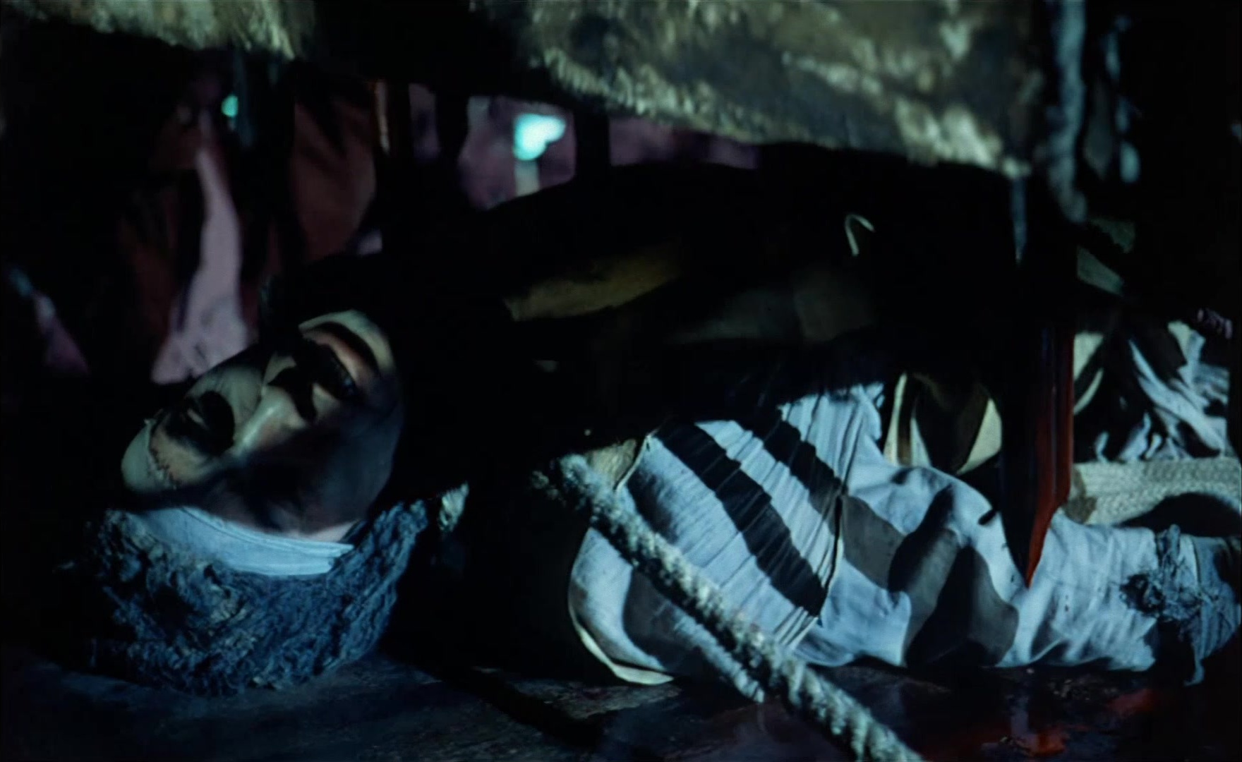 Es ist nicht leicht, ein Gott zu sein (1989), wide, 1.63:1 — film still