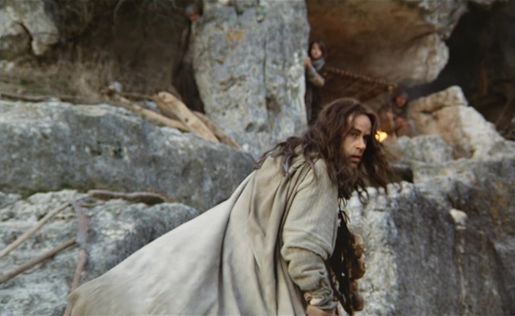 Es ist nicht leicht, ein Gott zu sein (1989), wide, 1.63:1 — film still