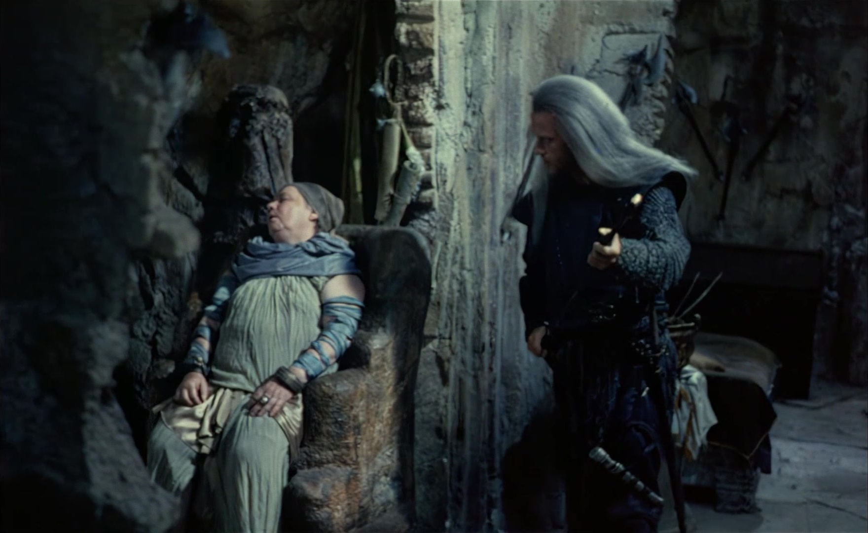 Es ist nicht leicht, ein Gott zu sein (1989), wide, 1.63:1 — film still