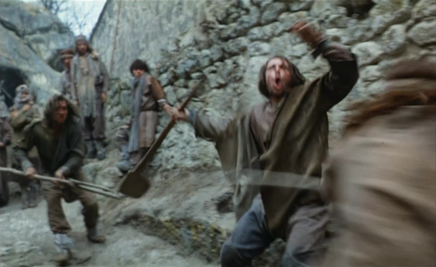 Es ist nicht leicht, ein Gott zu sein (1989), wide, 1.63:1 — film still