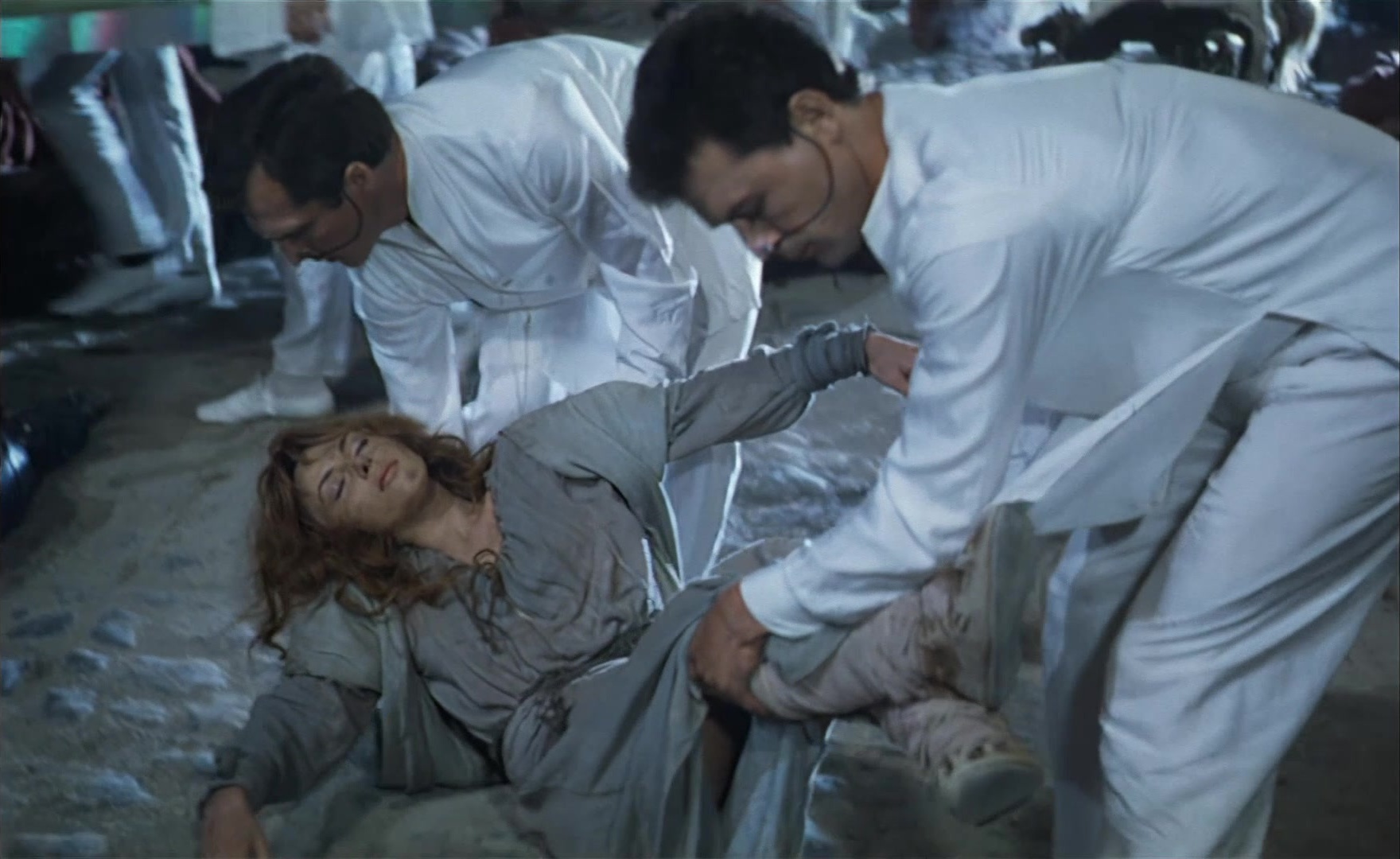 Es ist nicht leicht, ein Gott zu sein (1989), wide, 1.63:1 — film still