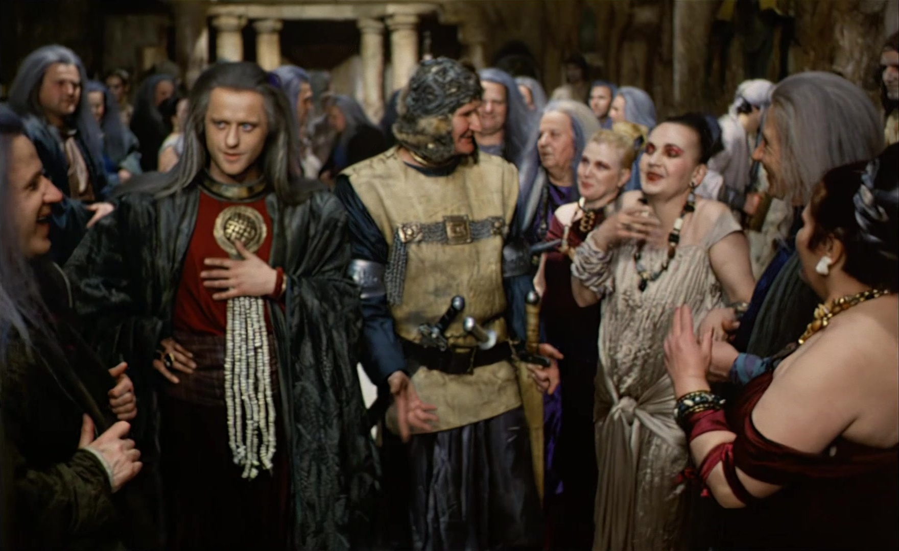 Es ist nicht leicht, ein Gott zu sein (1989), wide, 1.63:1 — film still