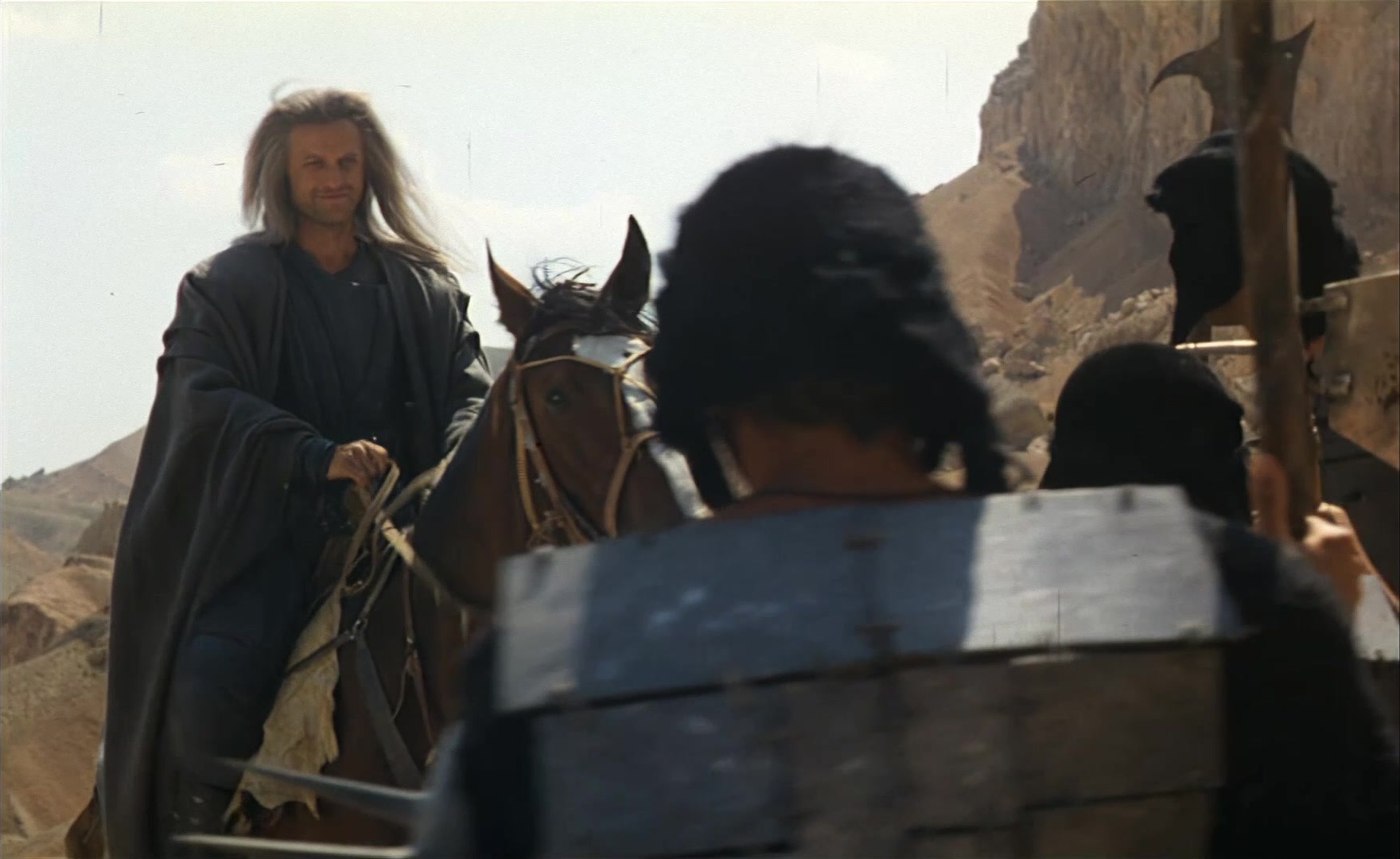 Es ist nicht leicht, ein Gott zu sein (1989), wide, 1.63:1 — film still