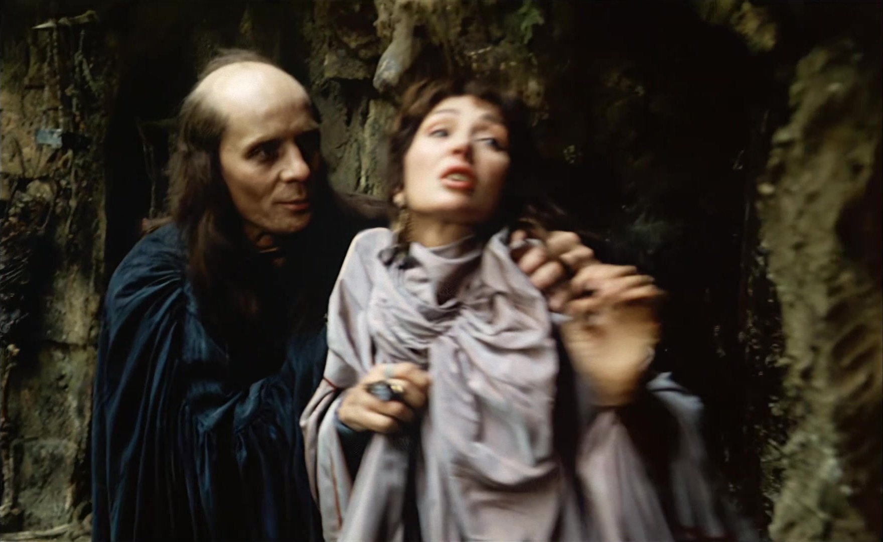 Es ist nicht leicht, ein Gott zu sein (1989), medium, 1.63:1 — film still