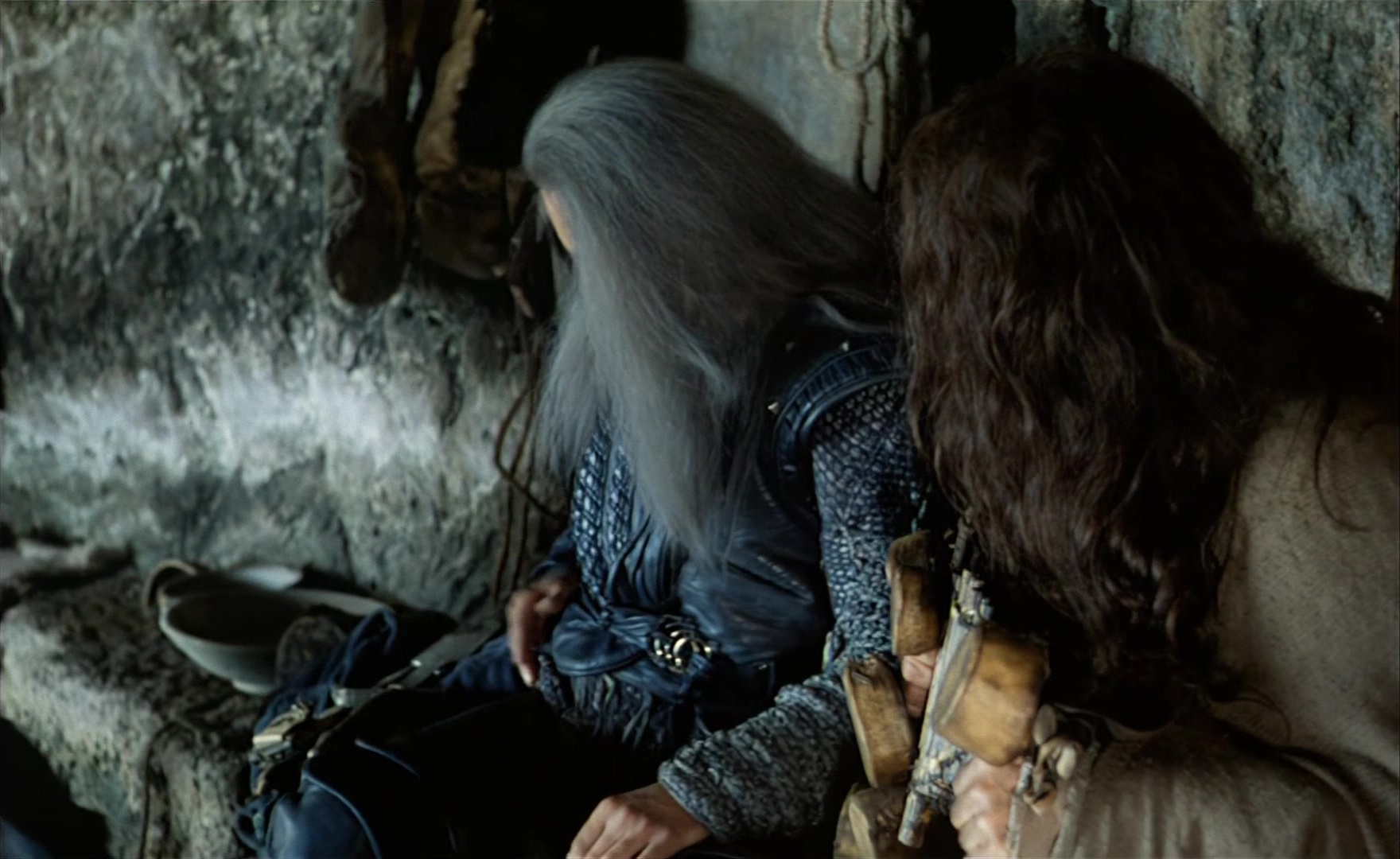 Es ist nicht leicht, ein Gott zu sein (1989), wide, 1.63:1 — film still