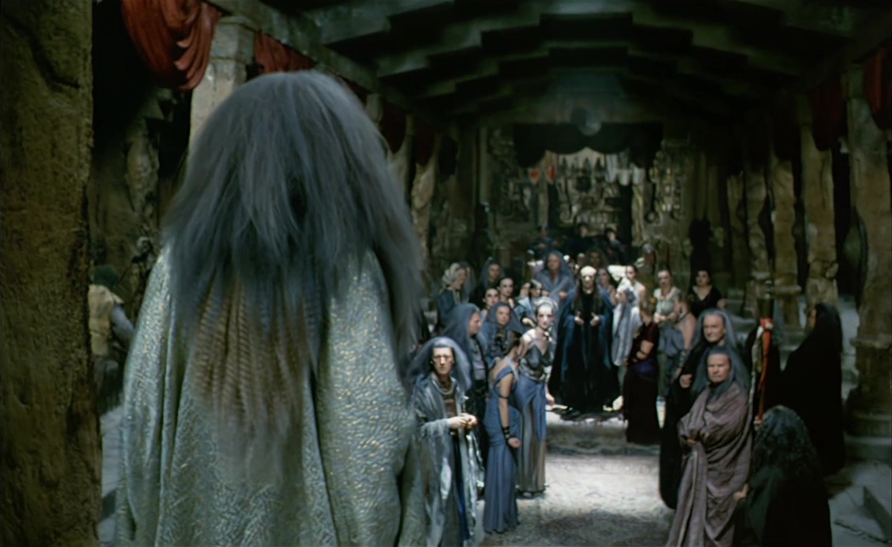 Es ist nicht leicht, ein Gott zu sein (1989), wide, 1.63:1 — film still