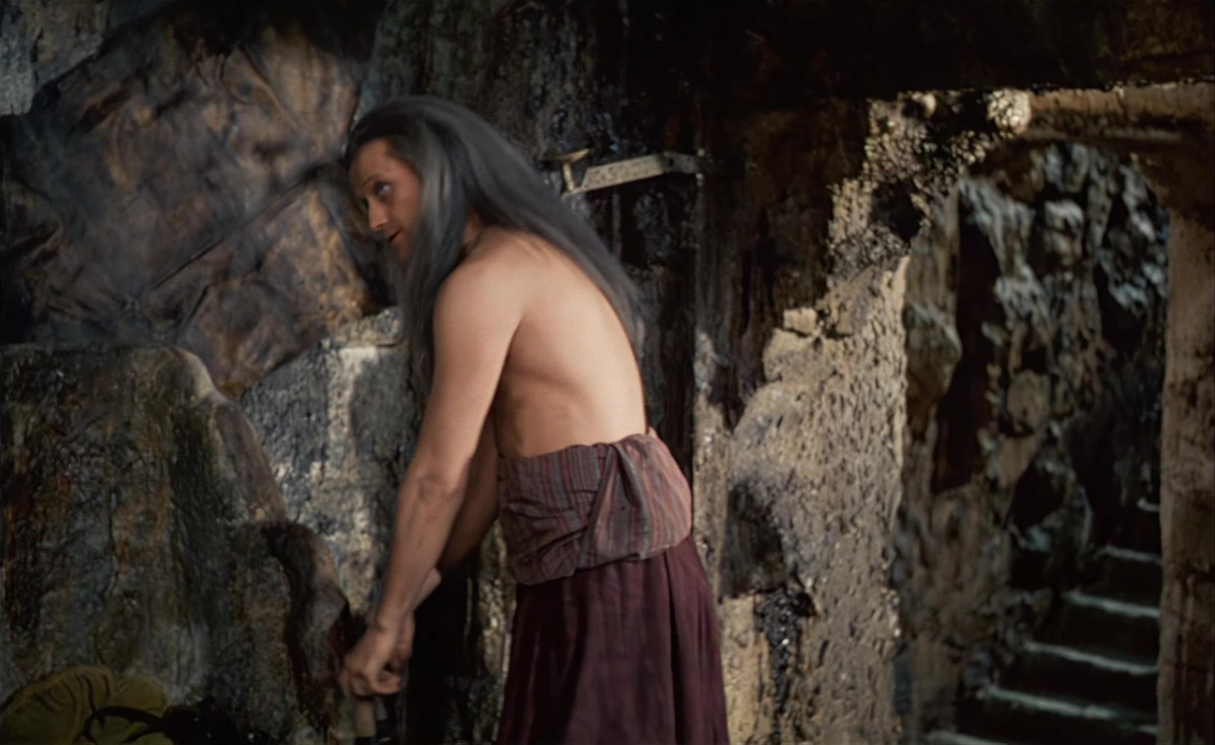 Es ist nicht leicht, ein Gott zu sein (1989), wide, 1.63:1 — film still