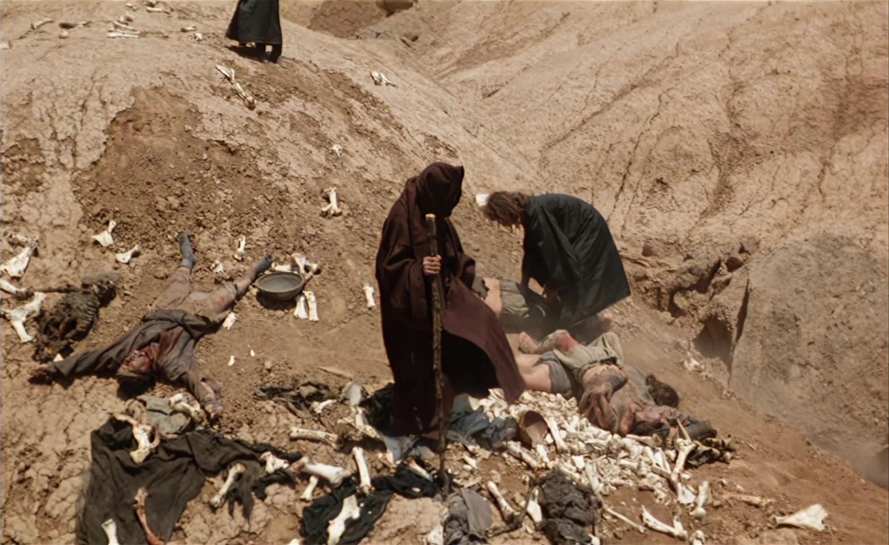 Es ist nicht leicht, ein Gott zu sein (1989), wide, 1.63:1 — film still